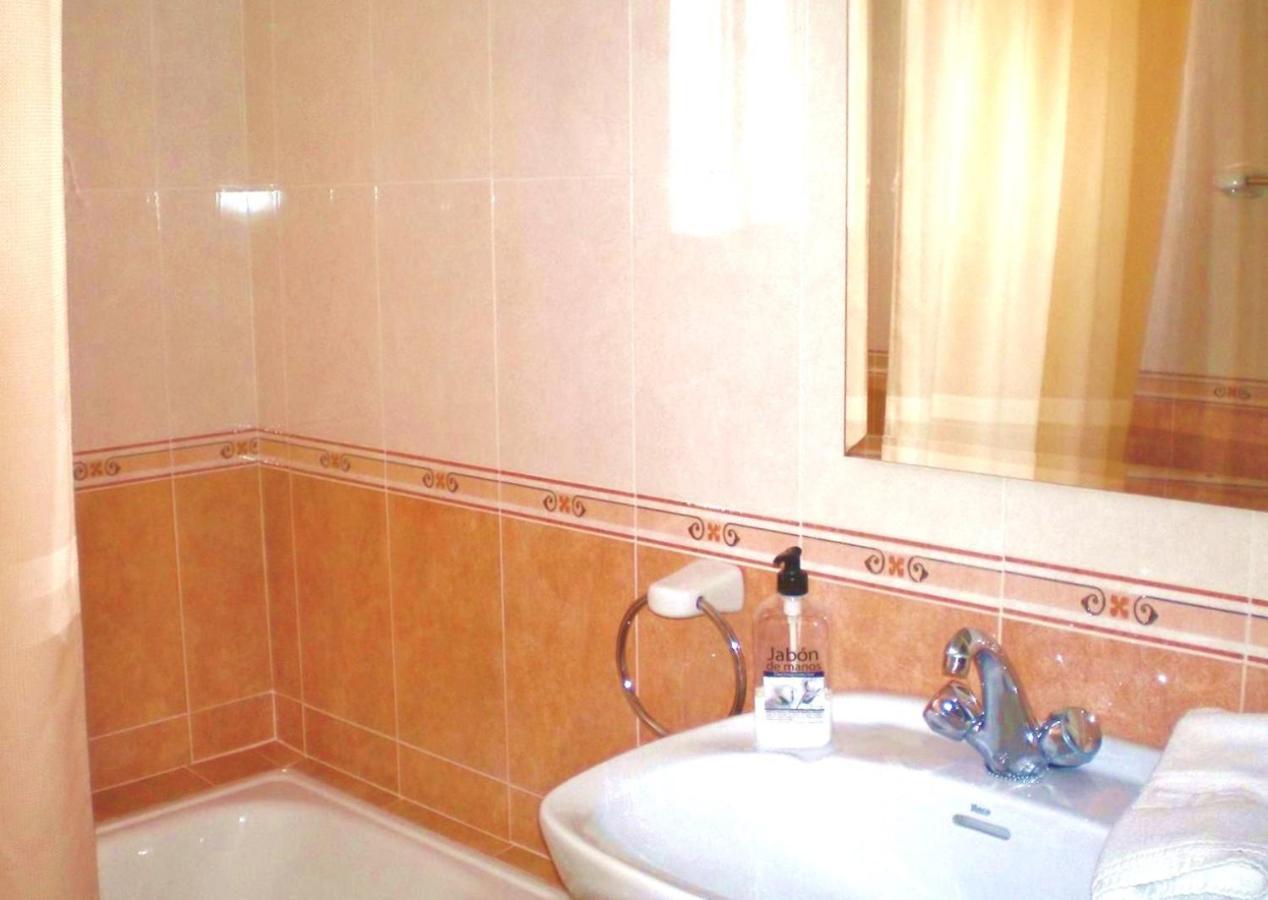 Peperent Casa Pino Villa เนร์คา ภายนอก รูปภาพ